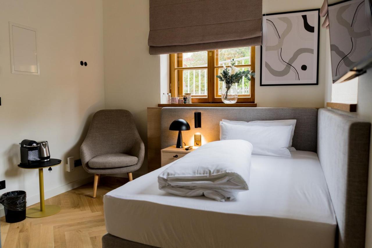 Bob W Peterhof Aparthotel Φράιζινγκ Εξωτερικό φωτογραφία