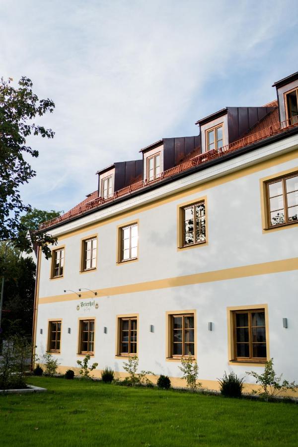 Bob W Peterhof Aparthotel Φράιζινγκ Εξωτερικό φωτογραφία